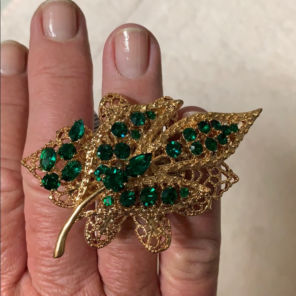 DECO BRILLIANT LEAF RING